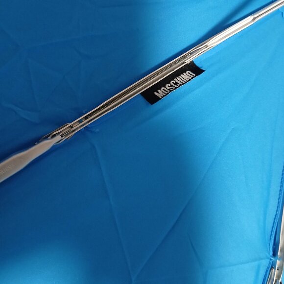 Brand New Moschino Travel Umbrella - Picture 4 of 8